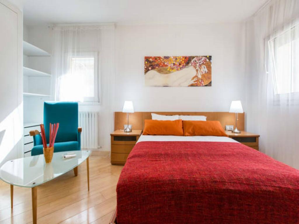Vila Olimpica Apartment